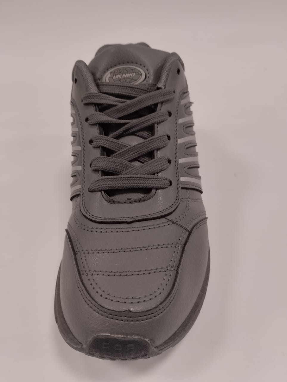 Кроссовки муж. Uk Niki