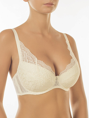 Бюст Nikol Djumon