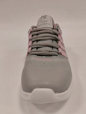 Кроссовки жен. Sarmeluns