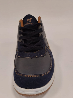 Кроссовки жен. Sarmeluns