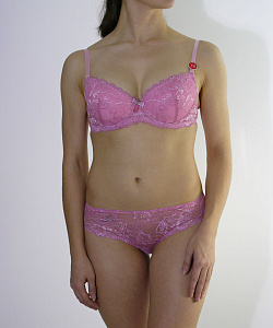 Бюст La Rouge (3, C, Розовый)